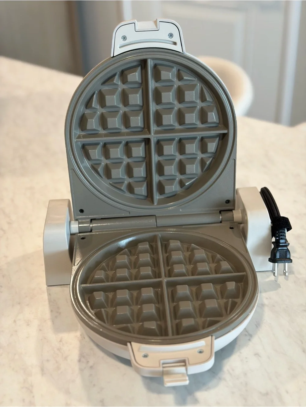 Bella Ceramic Flip & Store Waffle Maker